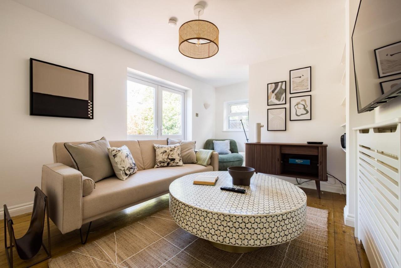 The Fulham Bolthole - Beckoning 2bdr Flat With Garden