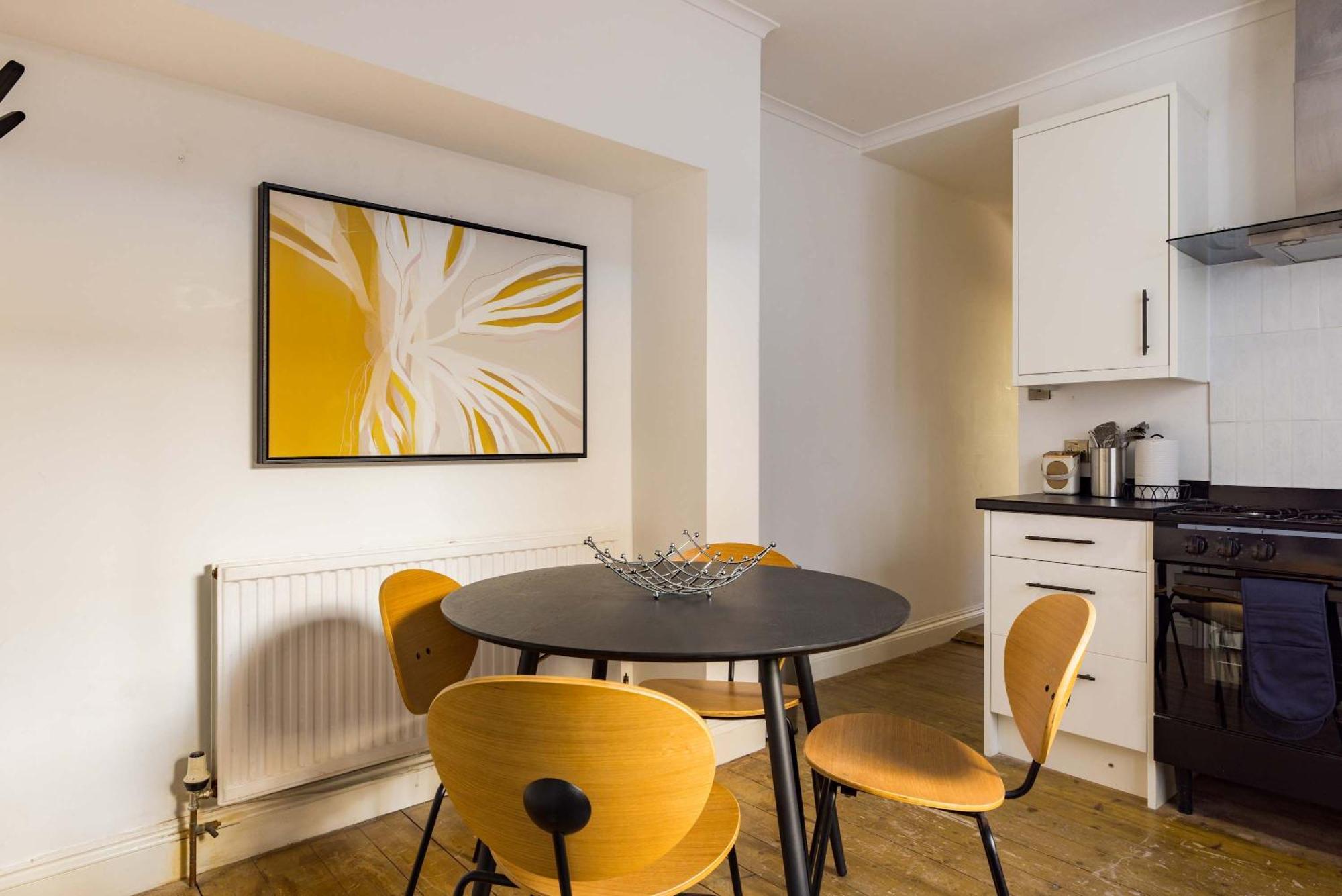The Fulham Bolthole - Beckoning 2bdr Flat With Garden